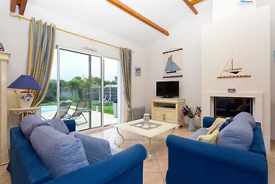 Luxuriöse Villa nur 3,5 km vom Strand...