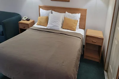 Letto matrimoniale king size | Vietato fumare