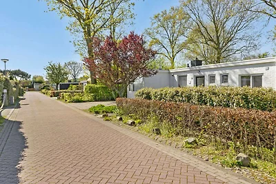 Angenehmes Ferienhaus mit Garten