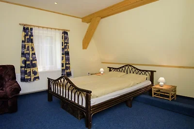Geräumiges Ferienhaus in Rudnik mit privatem...
