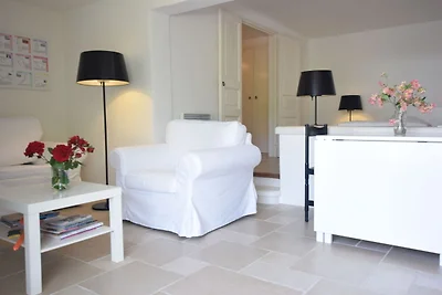 Wunderschöne Wohnung mit Balkon
