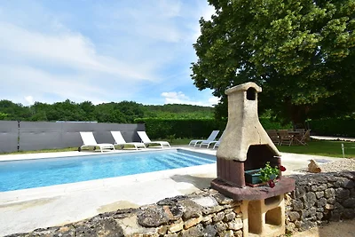 Gemütliches Ferienhaus mit Pool in...
