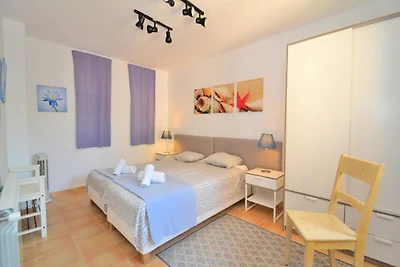 Villa in Colonia mit Pool und Meerblick