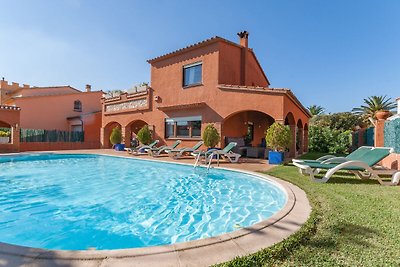 Accogliente casa vacanze a Girona con piscina
