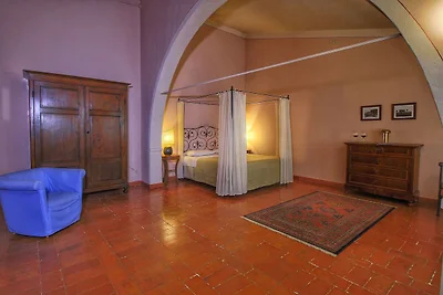Villa con piscina e campo da tennis