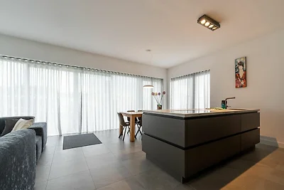 16p spaziosa villa sull'acqua a Zeewolde