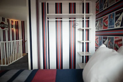 Stilvolle Circuit View Lodge