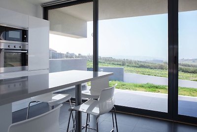 Moderne Villa mit schöner Aussicht, gelegen a...