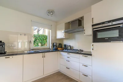 Charmante Villa in der Nähe von Meer und Wald