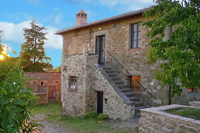 Cottage rustico a Magione con giardino