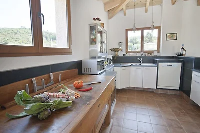 Moderna villa con piscina privata a Roquebrun