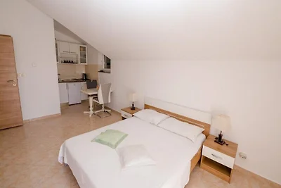 Apartments Bandalo - Standard Studio...