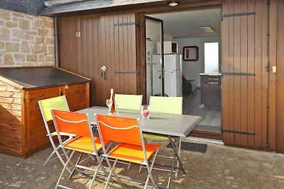 Hübsches Ferienhaus in Strandnähe