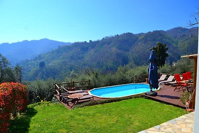 Scenografica casa vacanze con piscina privata