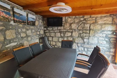 Apartments Diadora - Studio apartment Stone
