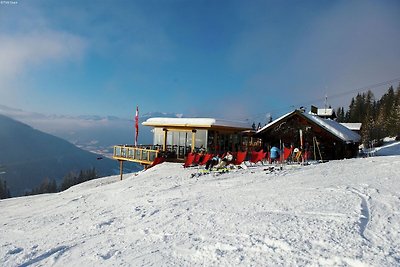 Villa auf einem Hof in Skigebietnähe in...