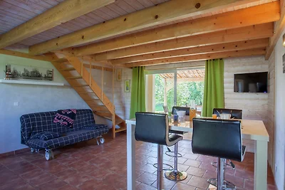 Villa a Poggio-Mezzana Vicino Alla Spiaggia