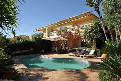Modernes Ferienhaus in Lagos mit eigenem Pool