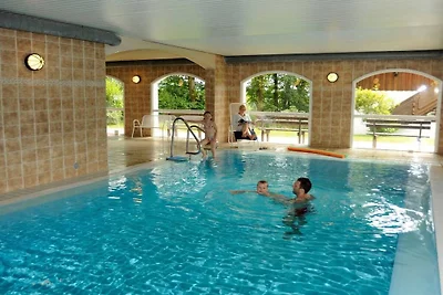 Panorama mit Hallenbad
