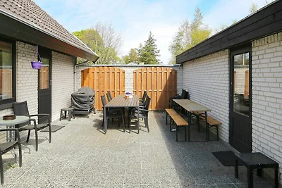 12 Personen Ferienhaus in Væggerløse