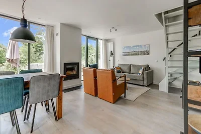 Schöne neue Villa mit Whirlpool