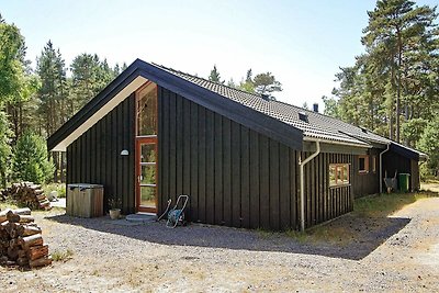 Idyllisches Ferienhaus in Nexø mit Sauna