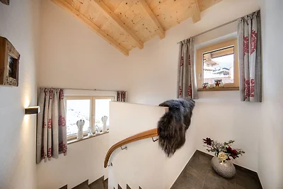 Luxe chalet met drie badkamers, nabij de...