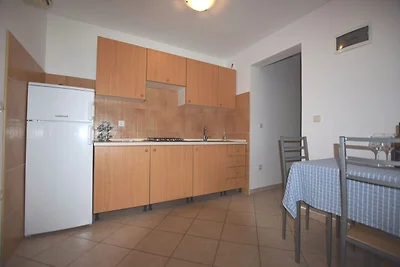 Modern appartement met zwembad in Banjole