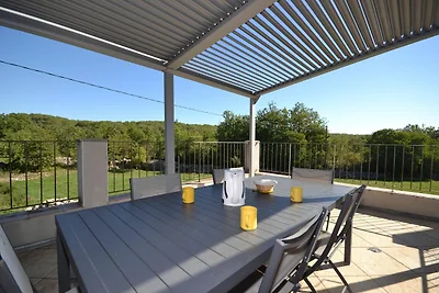 Vintage-Ferienhaus in Lanas mit Swimmingpool