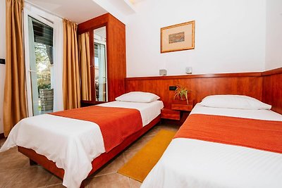 Appartmenten 4**** in Zaton Holiday Resort, m...