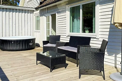4 Personen Ferienhaus in Uddevalla-By Traum