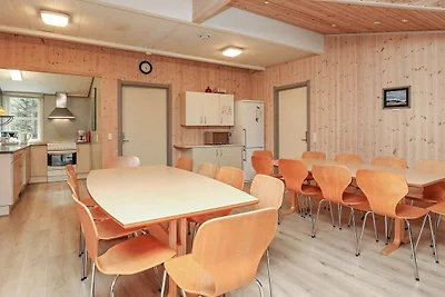 20 Personen Ferienhaus in Øster Assels
