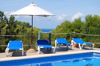 Charmante Villa in Sant Agustí des Vedrà mit...