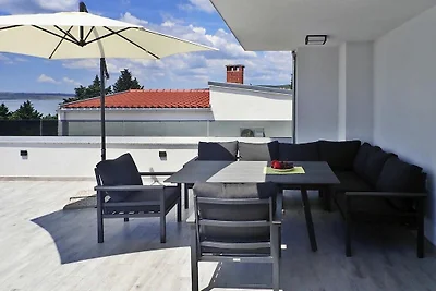 Ferienhaus SOLE in Maslenica mit Pool