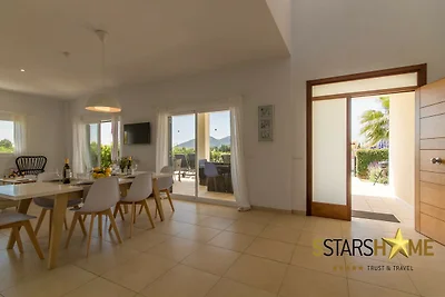 Moderne Villa, 210 m vom Sandstrand entfernt