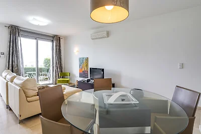 Appartamento con patio vicino a Tavira