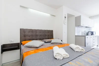 Apartment Lea - Studio Apartment
