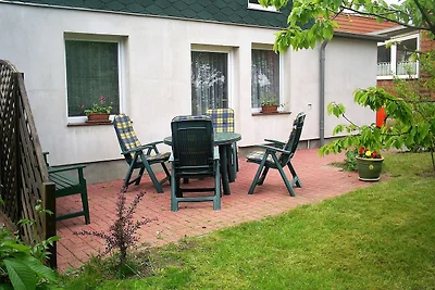 Ferienhaus mit eigener Terrasse in Russow