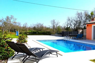 Ferienhaus in Visnjan mit Schwimmbecken