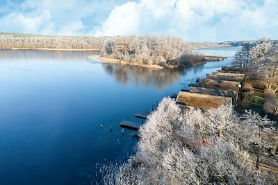 Nido sul lago di Müritz Marina
