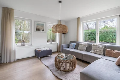 Charmante Villa in der Nähe von Meer und Wald