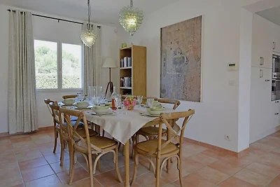 Lussuosa villa ad Escales con piscina