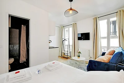 Super Studio - Place de la Bastille