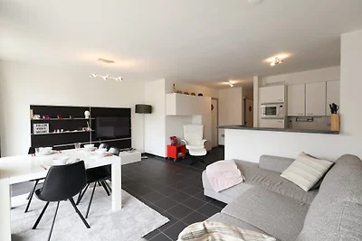 Appartement met 2 kamers en balkon