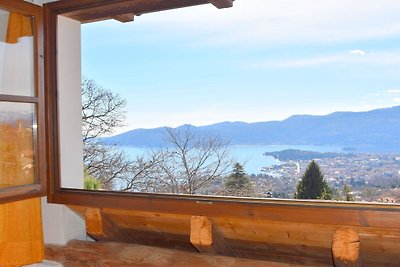 Gemütliches Ferienhaus in Seenähe in Cargiogo...