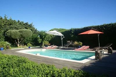 Moderna casa vacanze con giardino privato