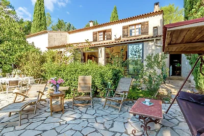 Moderna casa vacanze con piscina privata