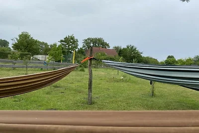 2 mit großem Garten, Spielplatz und Pool