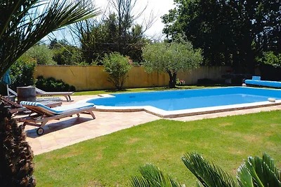 Acogedora casa en Noves con acceso a la...