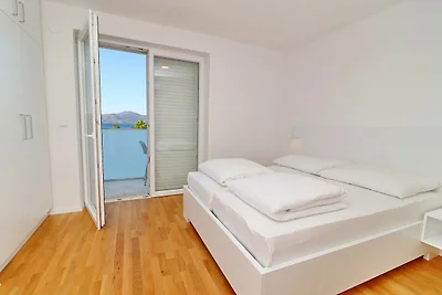 Villa E & D - Four-Bedroom Villa with Pool an...